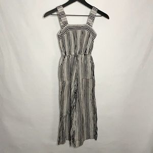 *GIFTED* BEBE GIRLS jumpsuit romper size 10/12 M